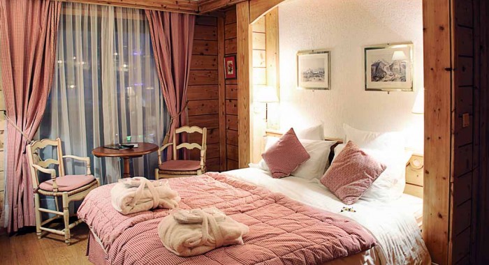 Hotel La Marmotte, Les Gets ski chalet, image 4
